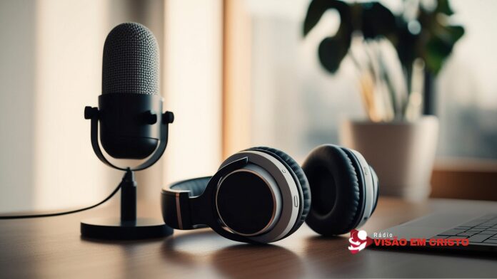 Podcast Cristão pra Ouvir Sem ideia do que ouvir hoje? Separamos podcasts cristãos brasileiros e internacionais pra você guardar agora e nunca mais ficar sem opção.