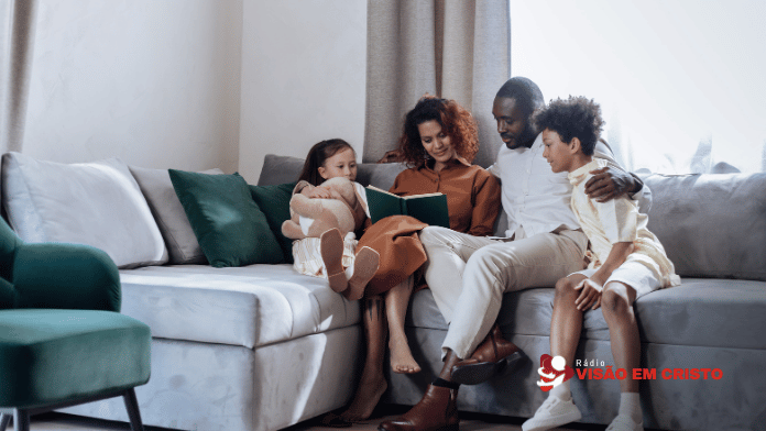 culto no lar Culto no lar: guia completo com liturgia pronta, dicas para cônjuge não convertido, catequese familiar e como lidar com filhos resistentes.