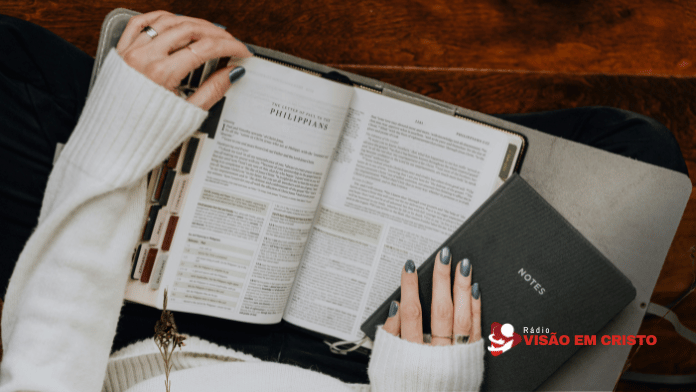 devocional 2026 Devocional 2026: guia completo com planos de leitura, modelo de rotina diária e dicas para não desistir na primeira semana. Comece hoje.