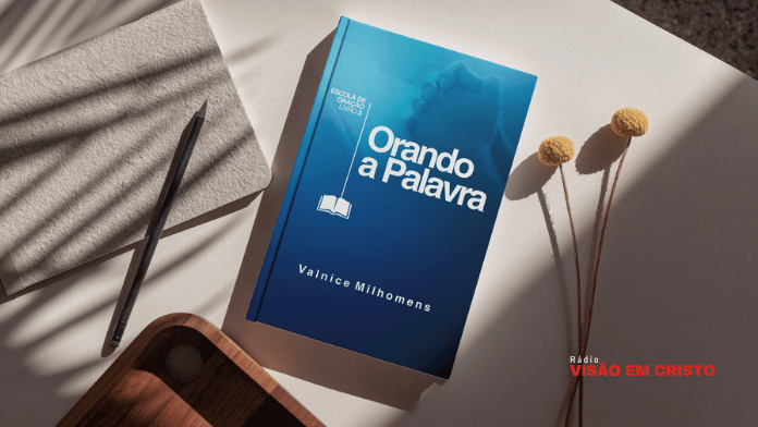 Orando a Palavra Descubra em resumo completo os segredos de Orando a Palavra, de Valnice Milhomens: citações, lições e técnicas para orar com poder.