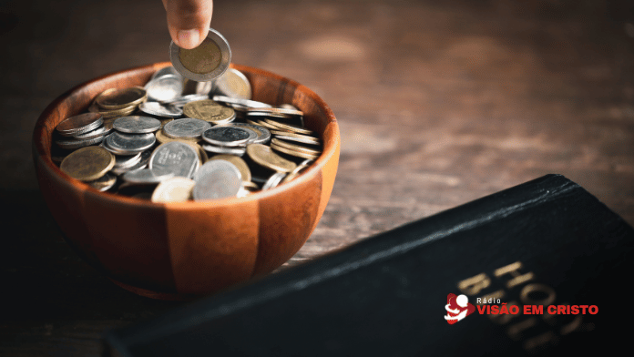 dizimo o que é Dízimo: o que é, qual seu significado bíblico e como praticá-lo hoje? Entenda o que dizem o Antigo e o Novo Testamento sobre essa contribuição.