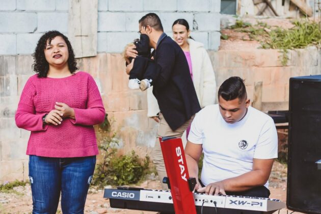 11 anos de Visão em Cristo foto de comemoração