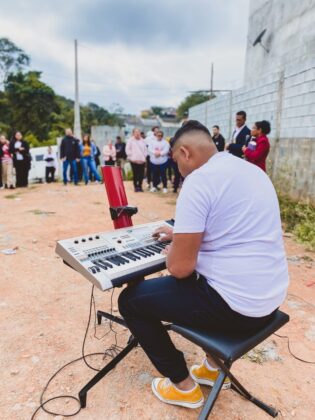 11 anos de Visão em Cristo foto de comemoração