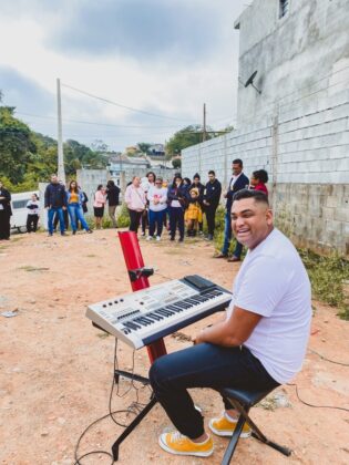 11 anos de Visão em Cristo foto de comemoração