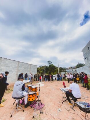 11 anos de Visão em Cristo foto de comemoração