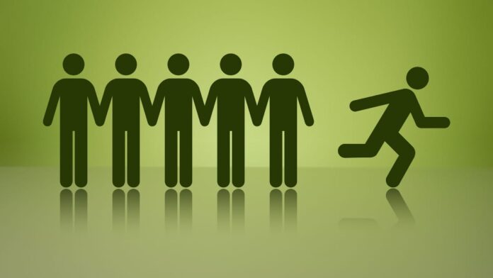 Não fuja da presença de Deus Capa do podcast Reflexão da bíblia com o tema Não fuja da presença de Deus