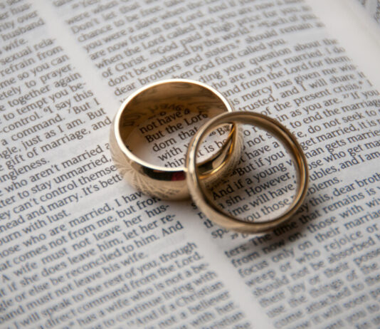 Estudo para casais, renovando a aliança Estudo para casais, renovando a aliança