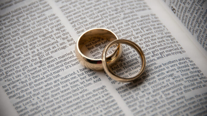 Estudo para casais, renovando a aliança Estudo para casais, renovando a aliança