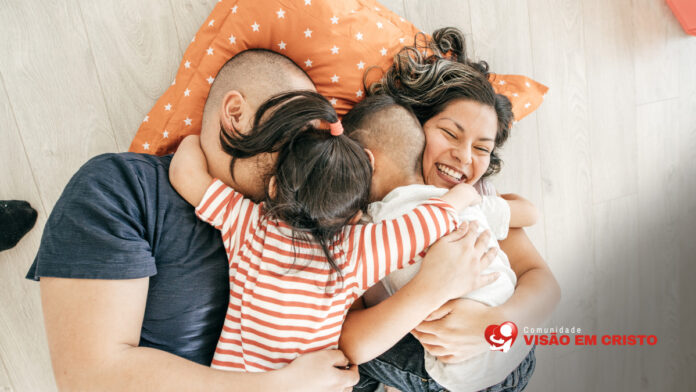 Construindo uma Família Forte com Laços Inquebráveis Construindo uma Família Forte com Laços Inquebráveis