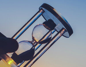 O Tempo de Todas as Coisas: Reflexões a partir de Eclesiastes 3:1-2