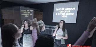 Culto com a Família terá horário especial no Dia das Mães na Visão em Cristo Culto com a Família da Visão em Cristo no Dia das Mães será realizado às 09h para permitir que famílias celebrem juntas a data especial.