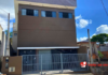 Novo templo começa a ganhar uma nova cara: frente da igreja recebe pintura para futura fachada