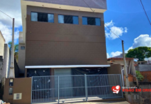 Novo templo começa a ganhar uma nova cara: frente da igreja recebe pintura para futura fachada