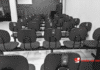 Forro de gesso desaba momentos antes do culto e igreja cancela reunião de quinta-feira Queda de parte do forro de gesso cancela culto na Visão em Cristo. Diácono Ozeir não sofreu ferimentos graves e membros ajudaram na retirada do teto.
